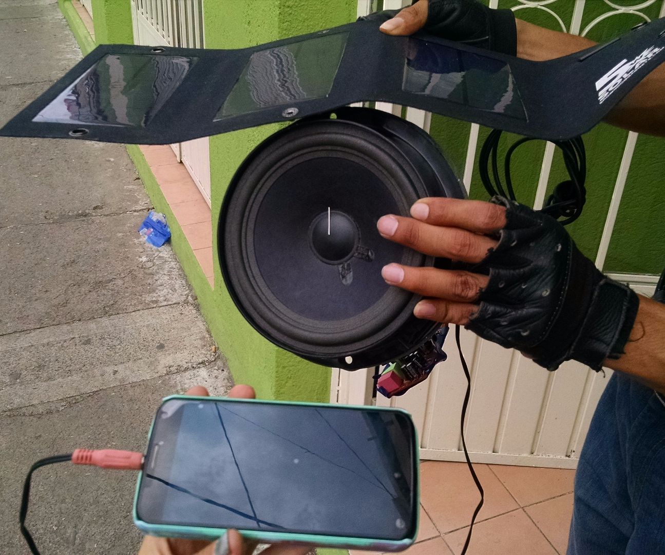 Amplificador De Audio Usando Celda Solar