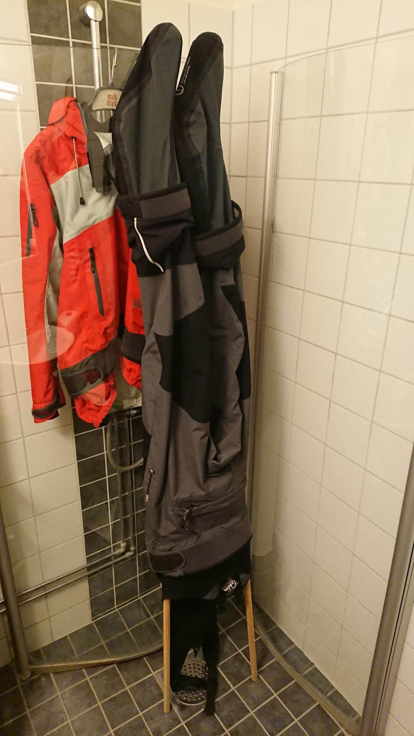Drysuit Leggings Dryer 3 Steps Instructables