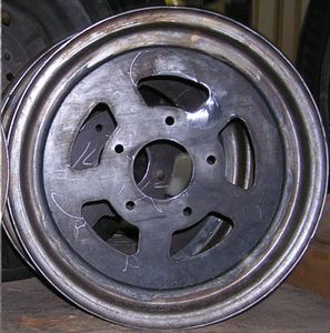 Building a Custom Automotive Wheel From Scratch : 4 Steps (with ...
