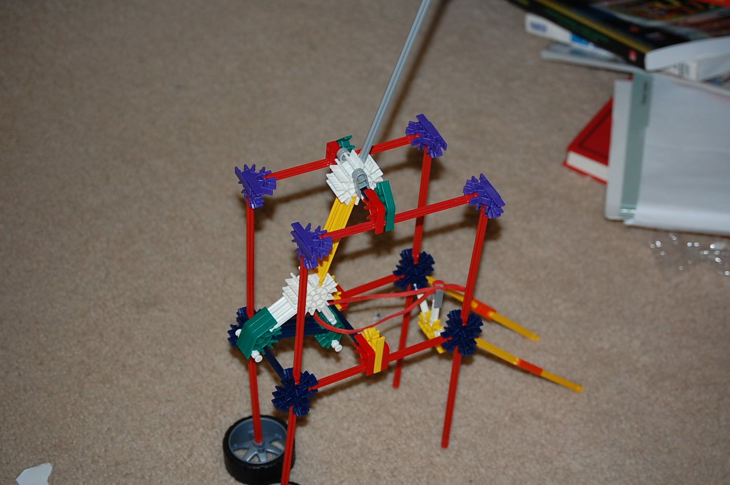 The Kne'x catapult