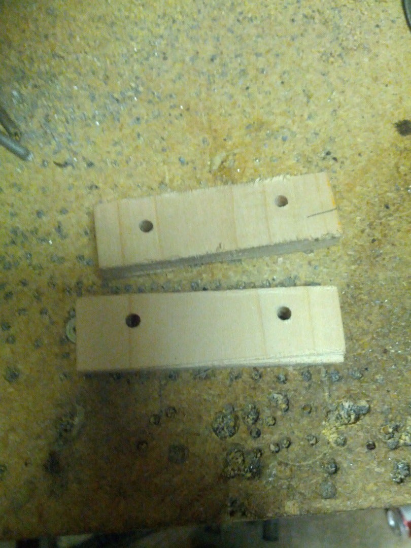 Adding a Handle to Your Knife: Cutting Handles