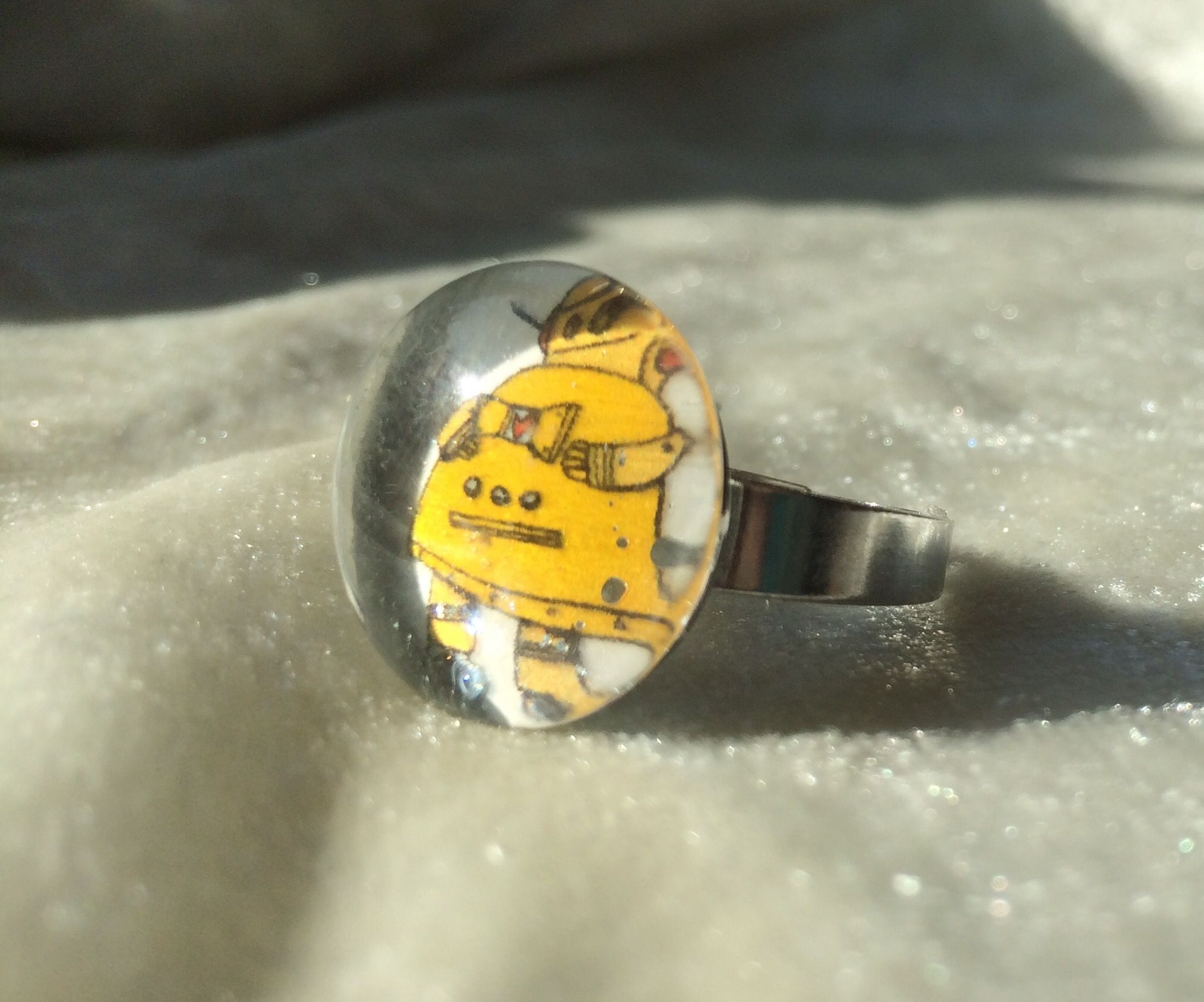 Robot Fan Glass Gem Ring