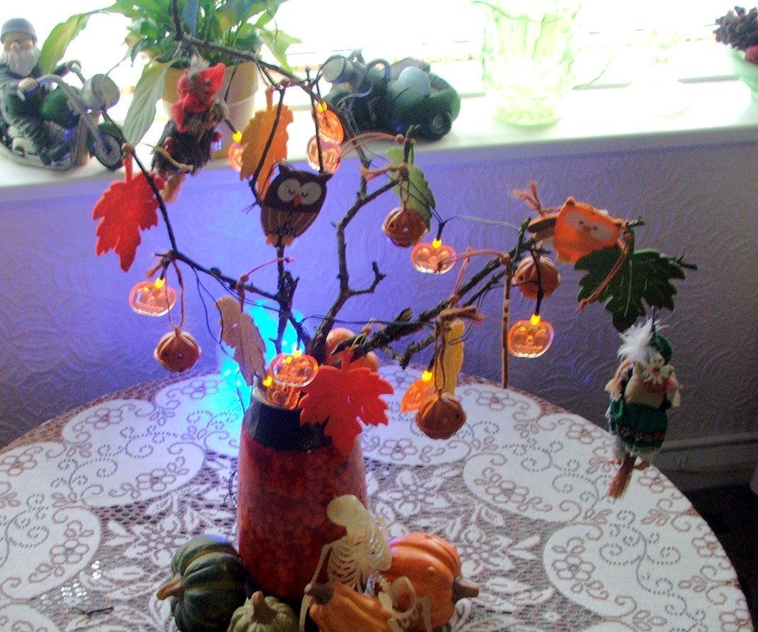 Spooky Tree Centrepiece