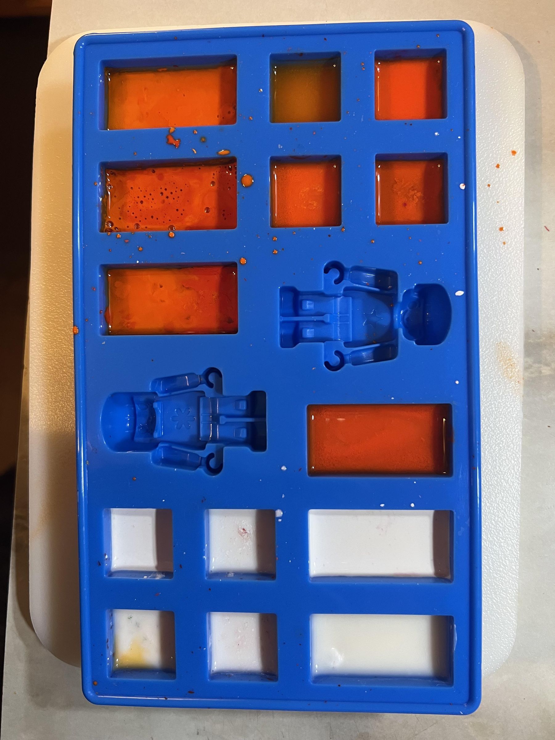 Melt Crayons Into Building Bricks! 15 Steps Instructables