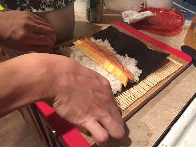 Prepare the Kimbab Roll