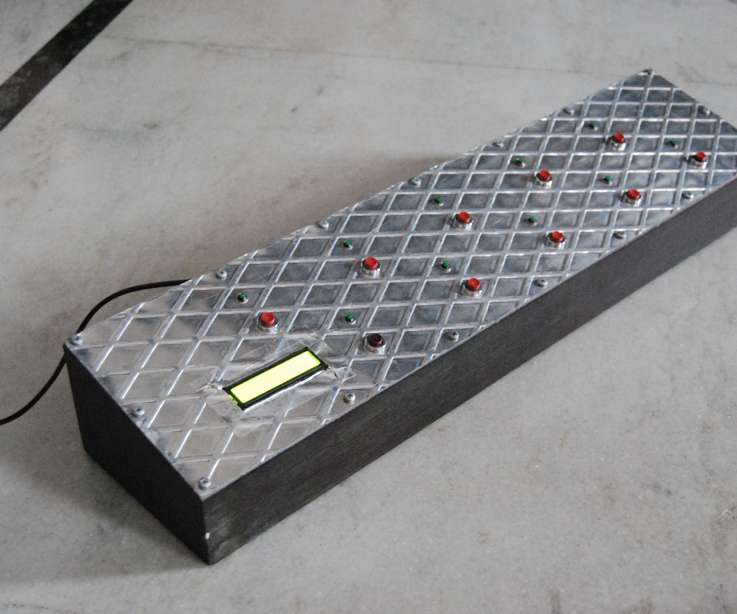 Teensy MIDI USB Foot Controller for Controlling Mobius Looper