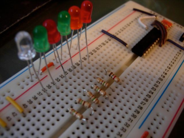 Micro Controller Programming: Making a Set of Traffic Lights : 9 Steps ...