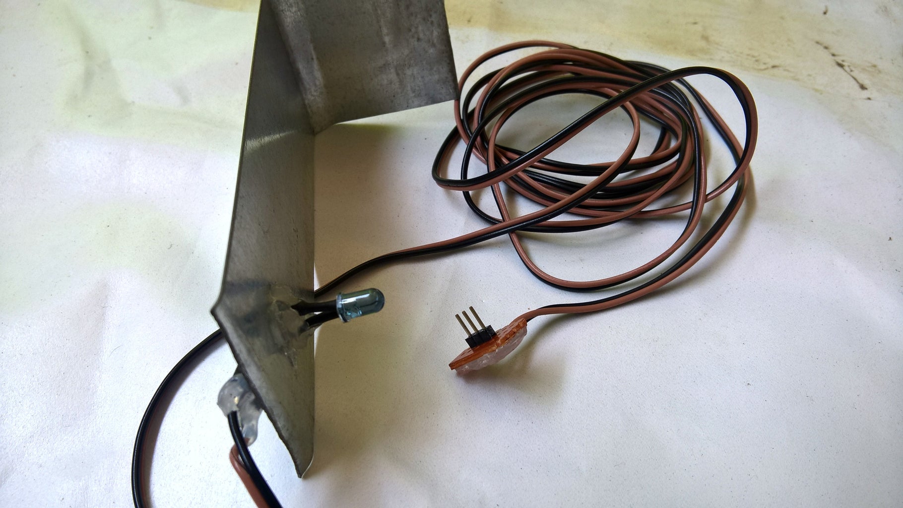 Make Your Own IR Remote That Can Reach Anywhere 7 Steps with Circuit Diagram