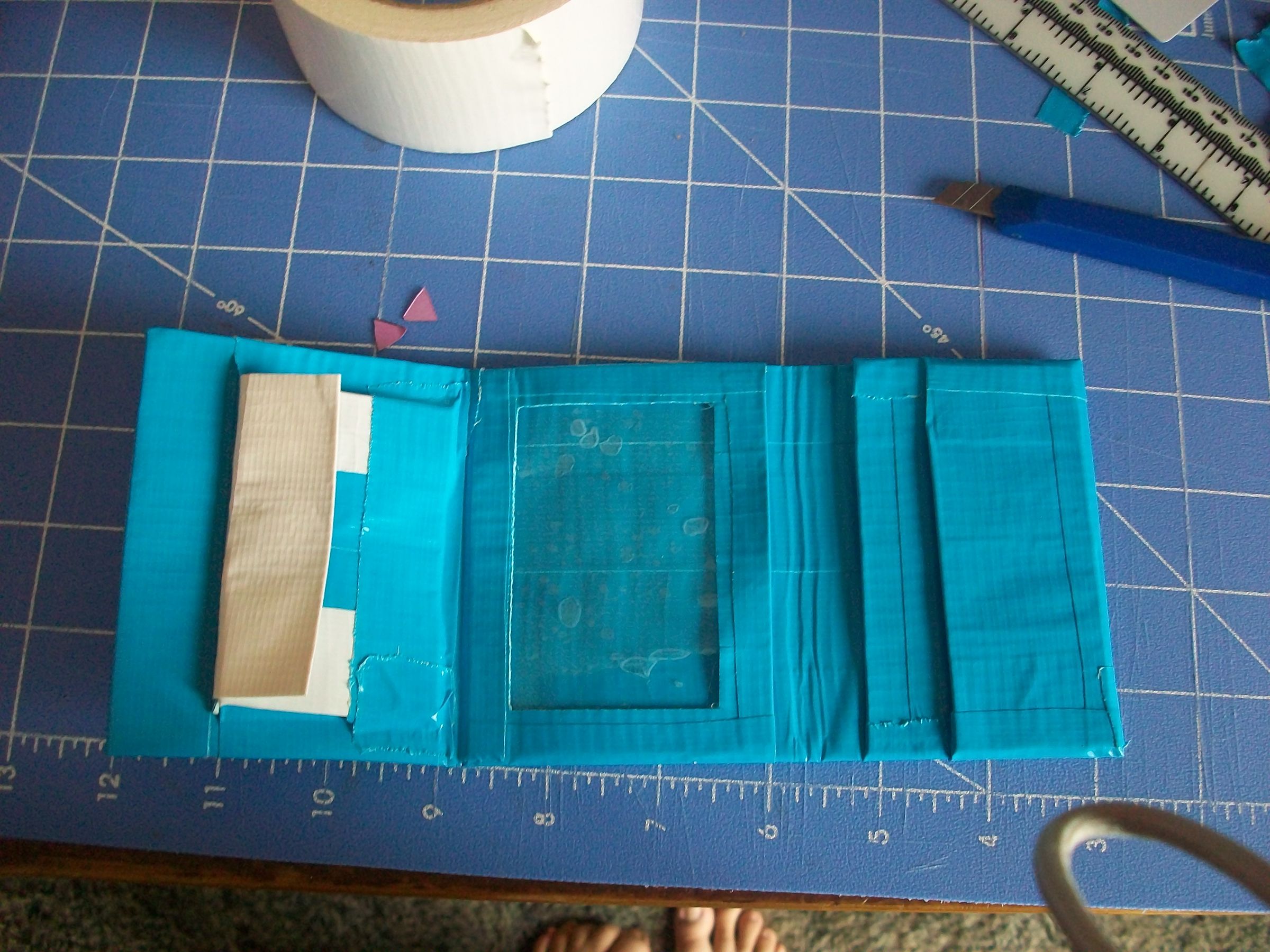 How to Make a High Quality Duct Tape Wallet!
