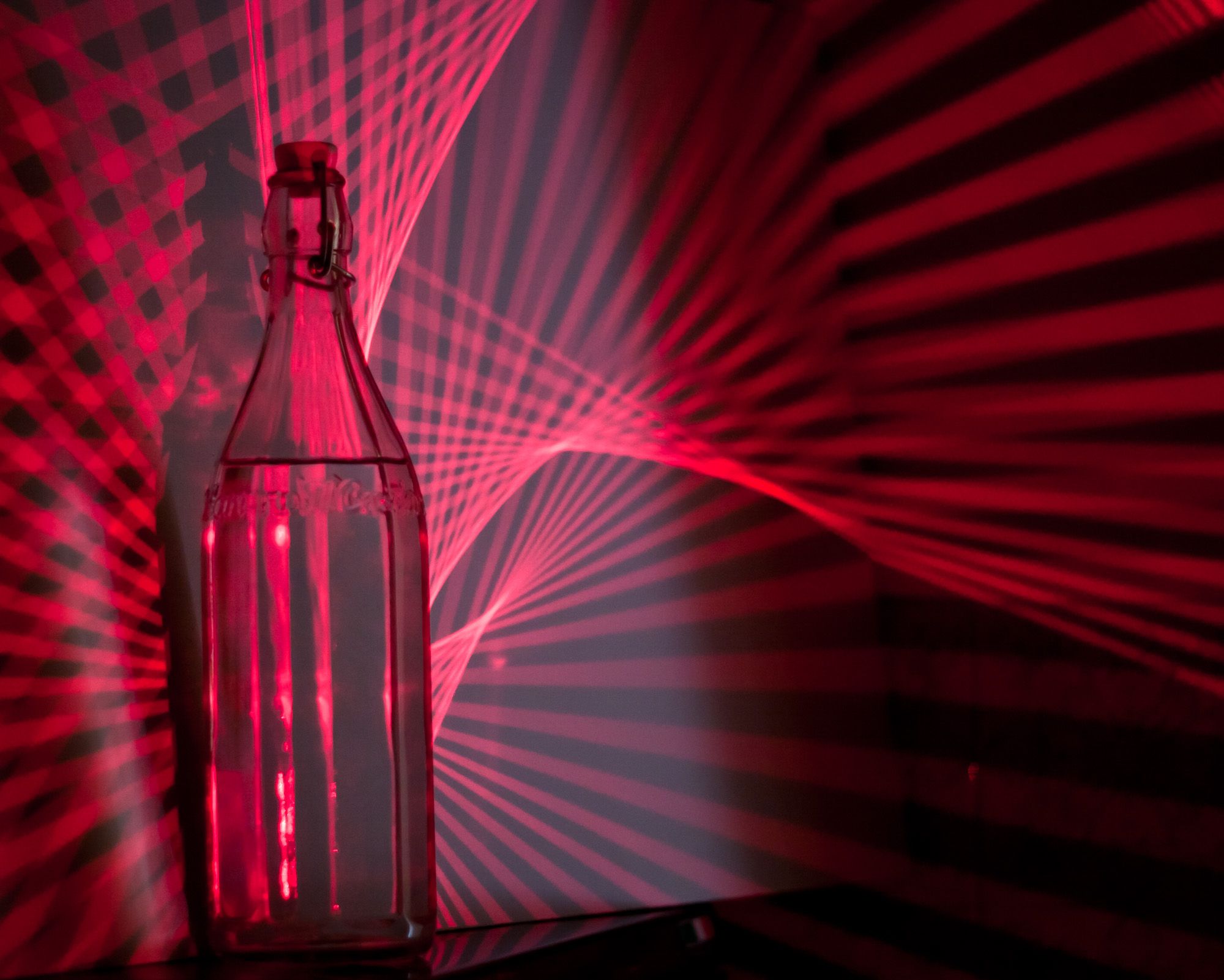 A Linear Laser Brush for Painting With Light