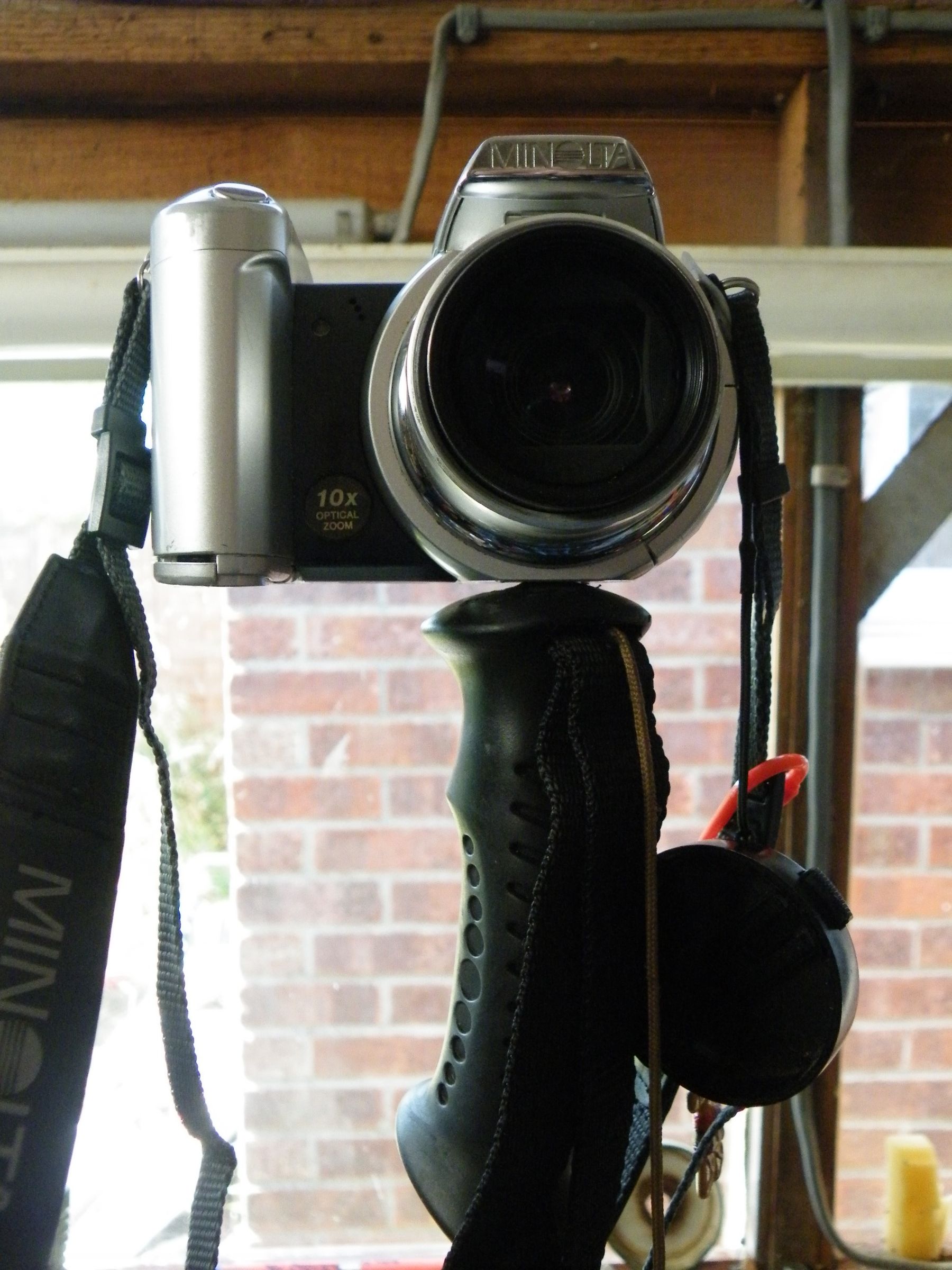 Make a Monopod From a Walking Pole, Using Sugru.