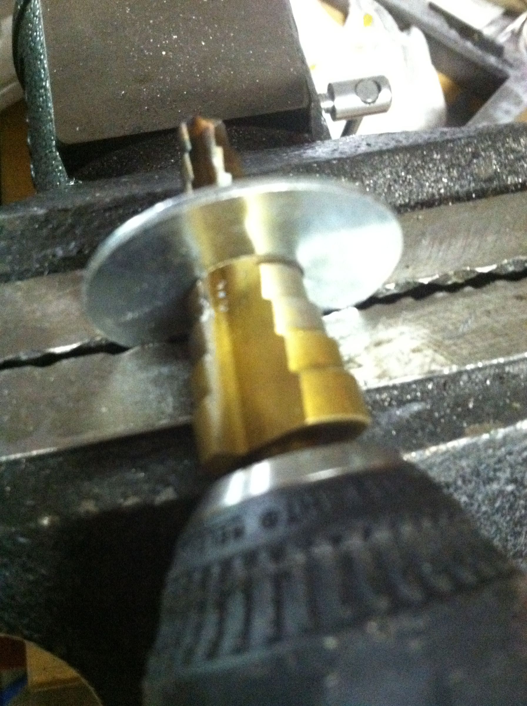 How to Make a Shim for Your Angle Grinder. 6 Steps Instructables