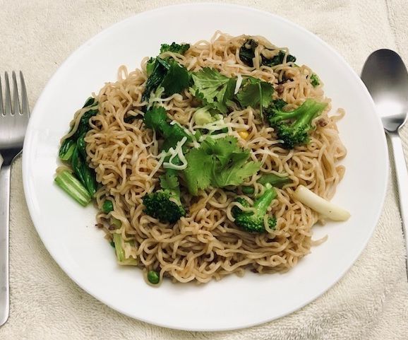 One Pot Garlic Noodle With Beef and Vegetables