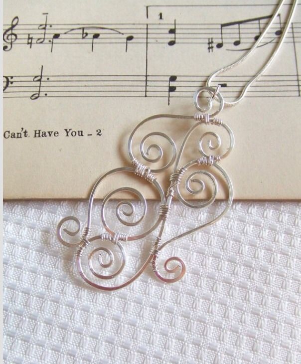Swirly Wire Pendant