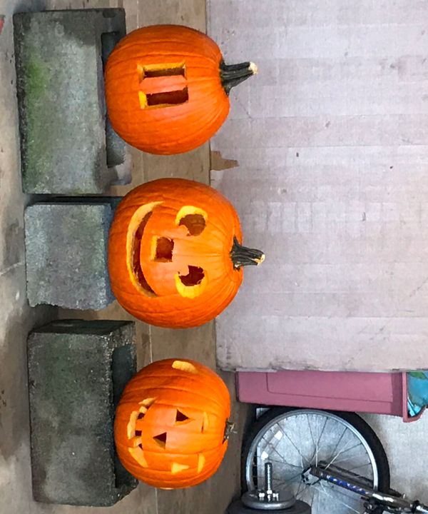 How to Carve a Pumpkin