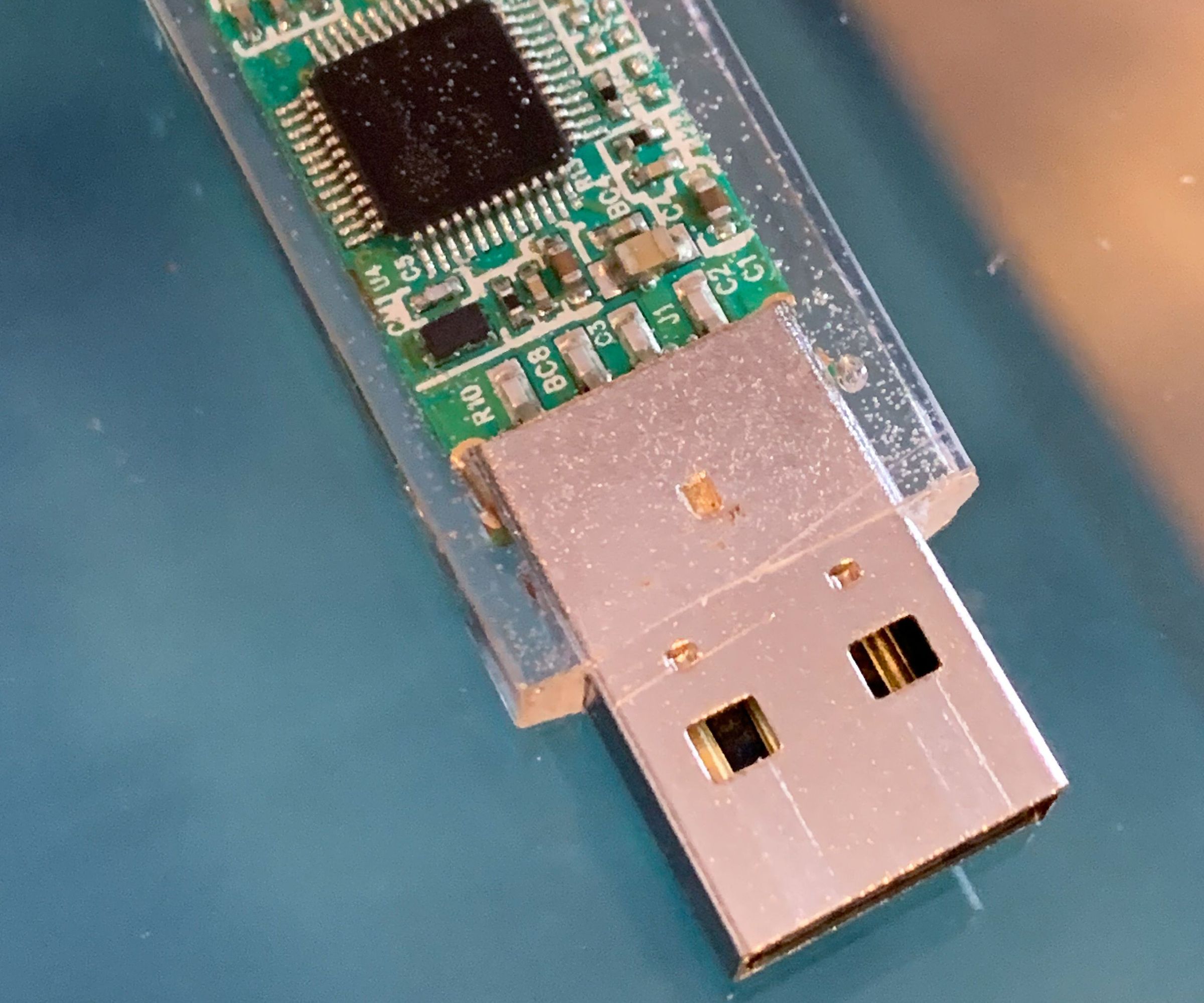 Cast a USB Key in Resin