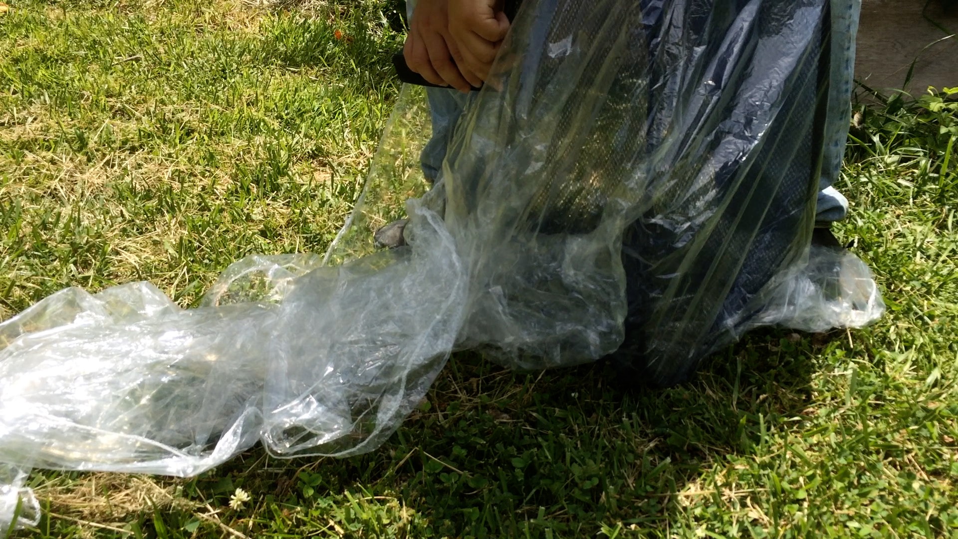 3 Ways to Use a Pop Up Hamper in the Garden 3 Steps (with Pictures