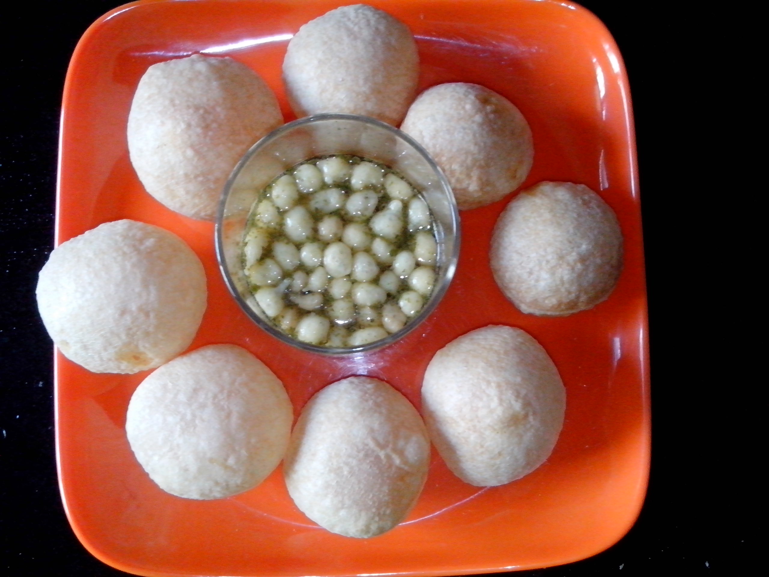 Pani Puri (Indian Recipe)