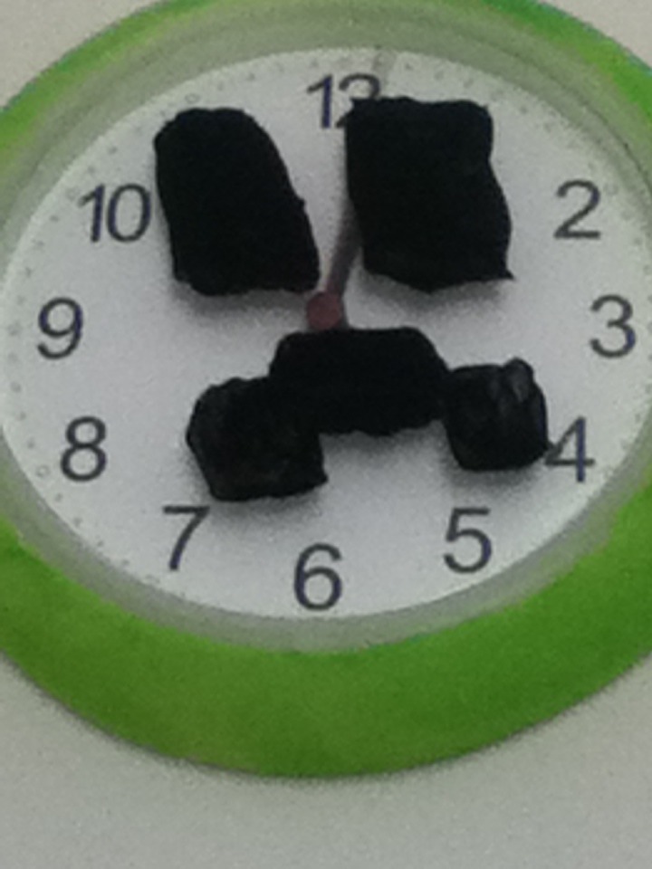 How To Make A Creeper Clock