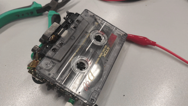 Pcb Rip How to Repair a Snapped/Cracked PCB (Circuit Board) : 5 Steps ...