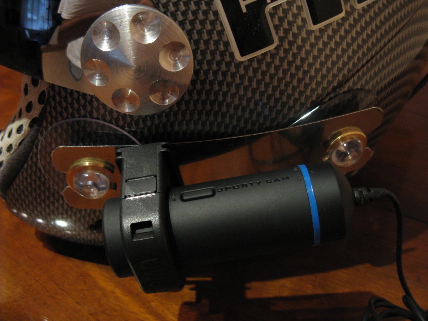 ACTION CAMERA POV DIY HELMET MOUNT WITH 3€ : 3 Steps - Instructables