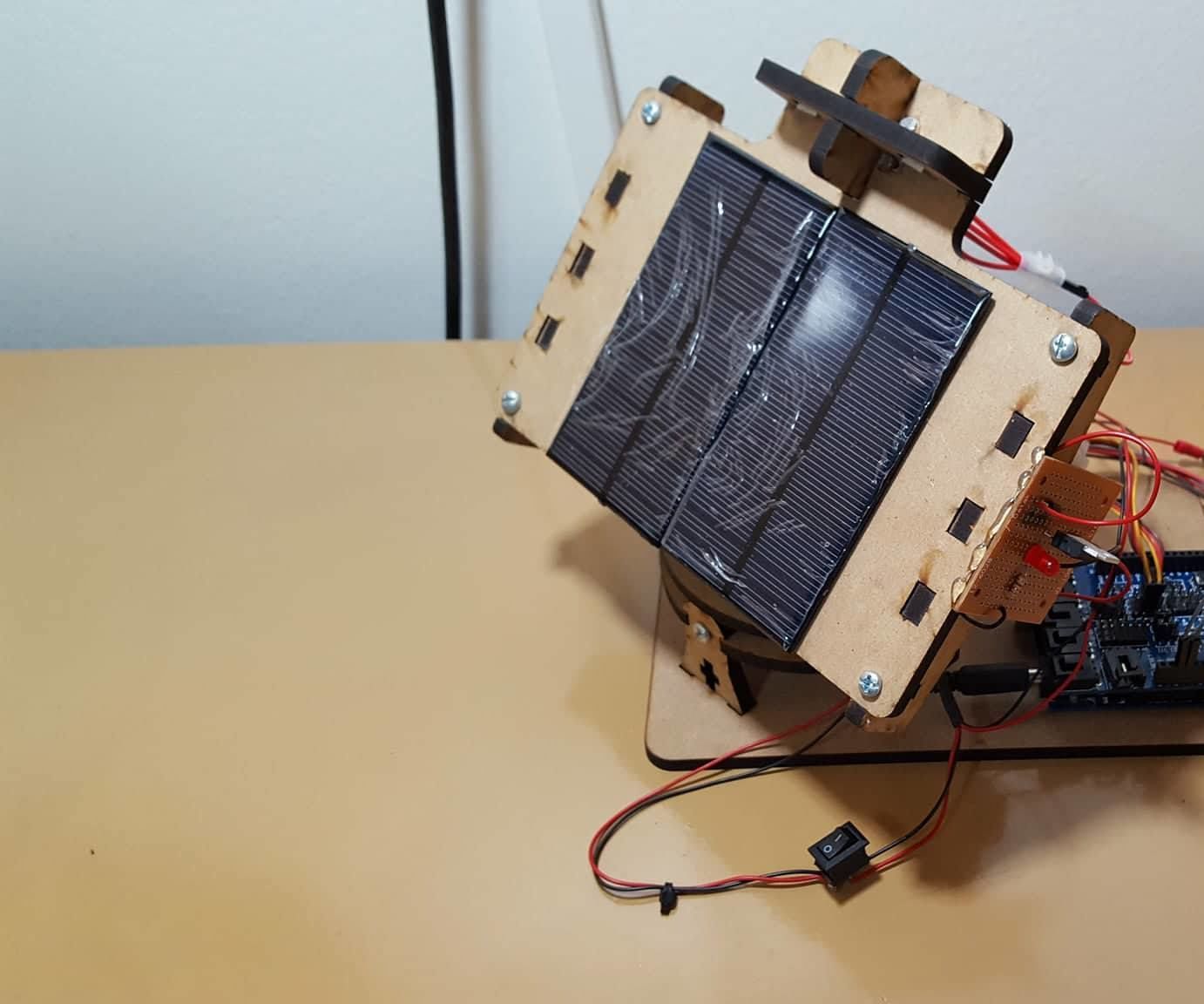 Self-sustaining Solar Tracker