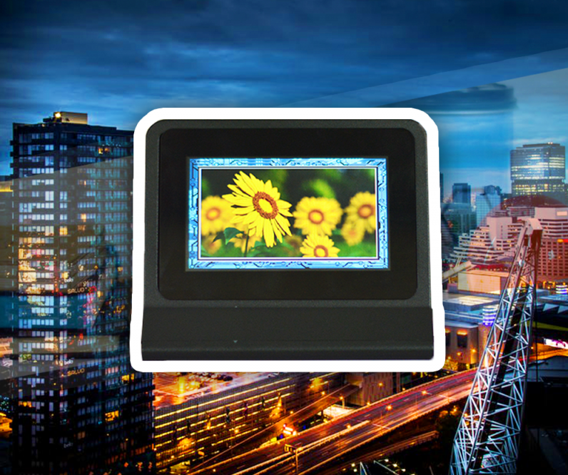 Digital Picture Frame Using Gen4 ULCD-43DCT-CLB