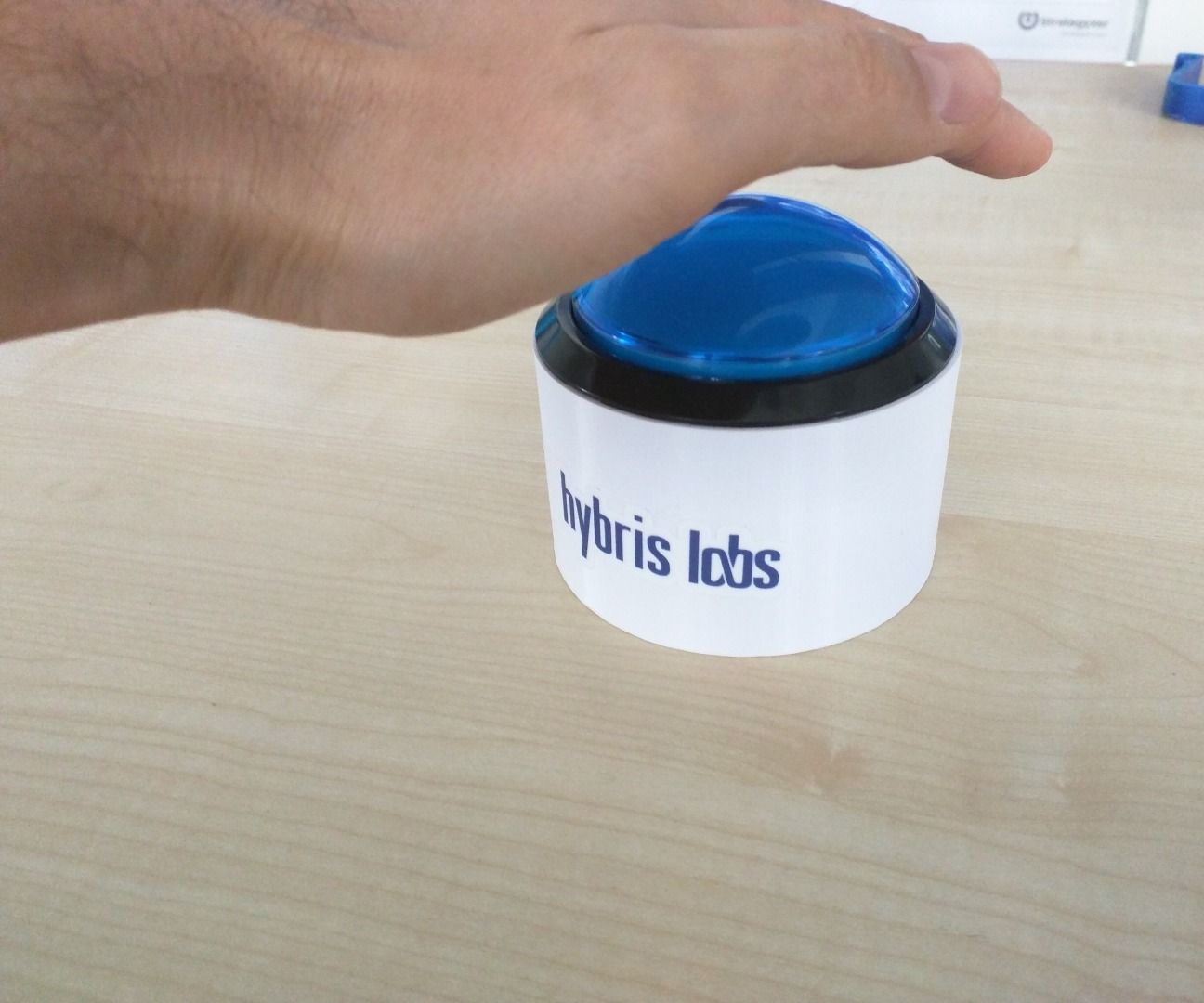 Create a huge, flashing, website launch button