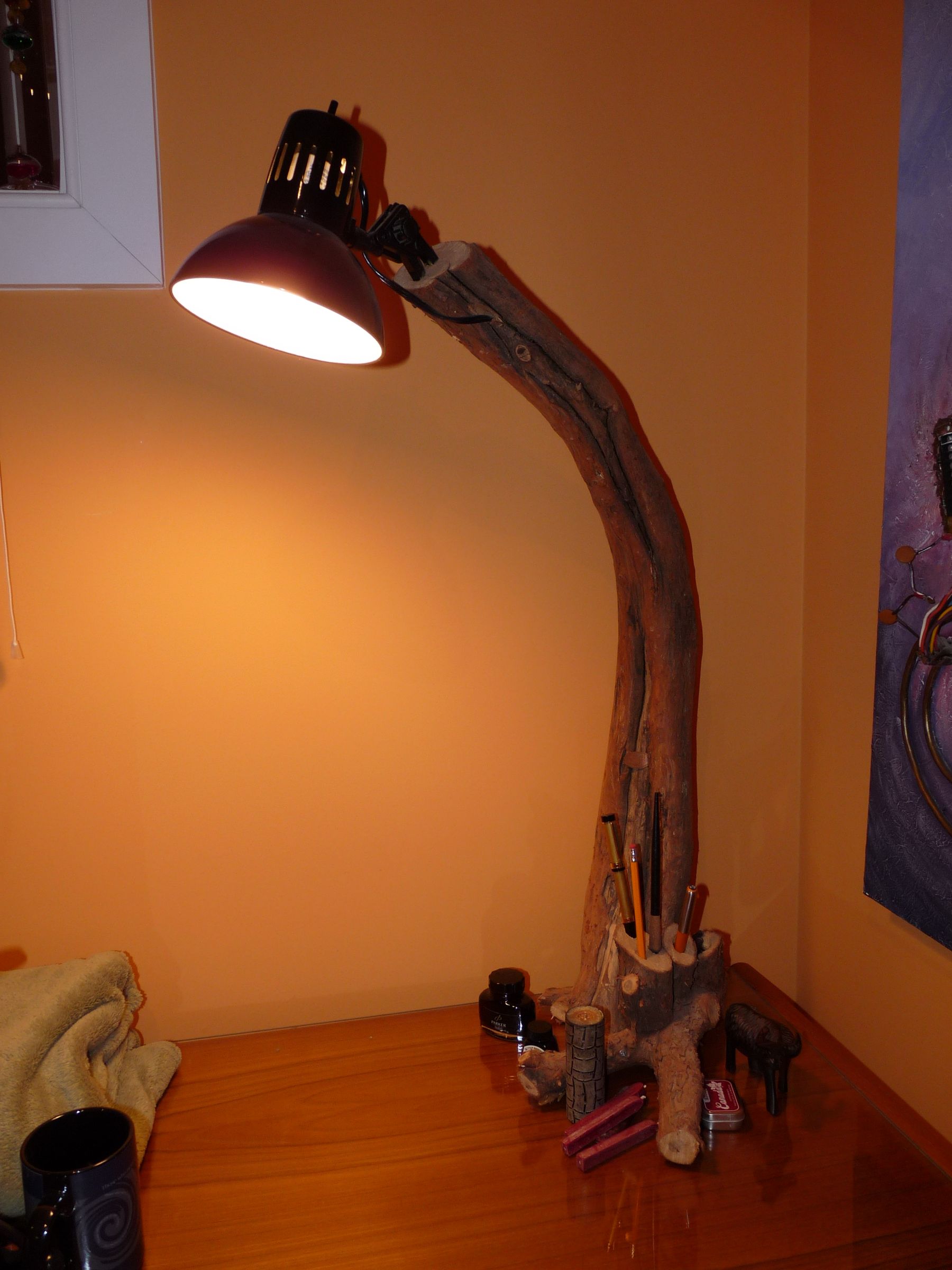 From a Branch to a Lamp: the Branchlamp