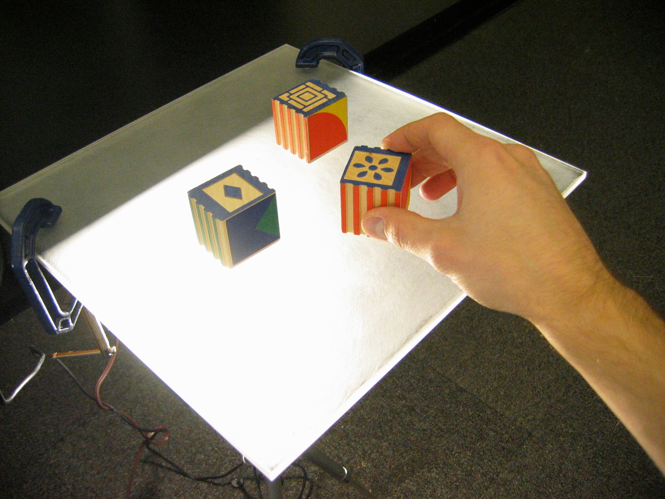 Trackmate :: Portable Plexi Cliffhanger