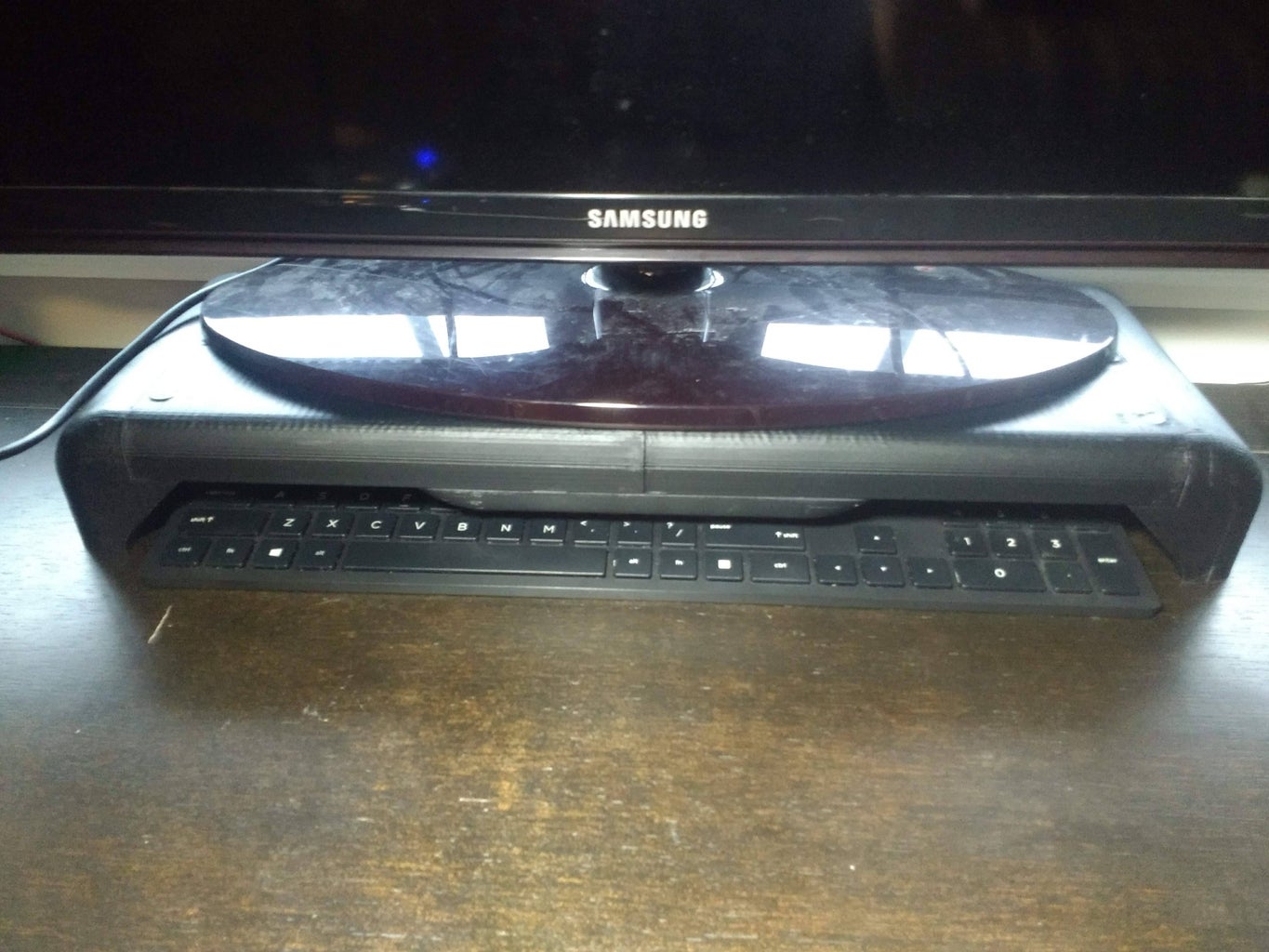 Custom Computer Monitor Stand DIY 9 Steps with Pictures  Custom Computer Monitor Stand DIY 9 Steps with Pictures