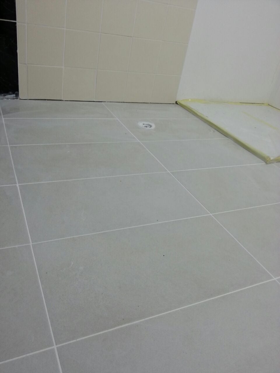 FLOOR AND WALL TILING