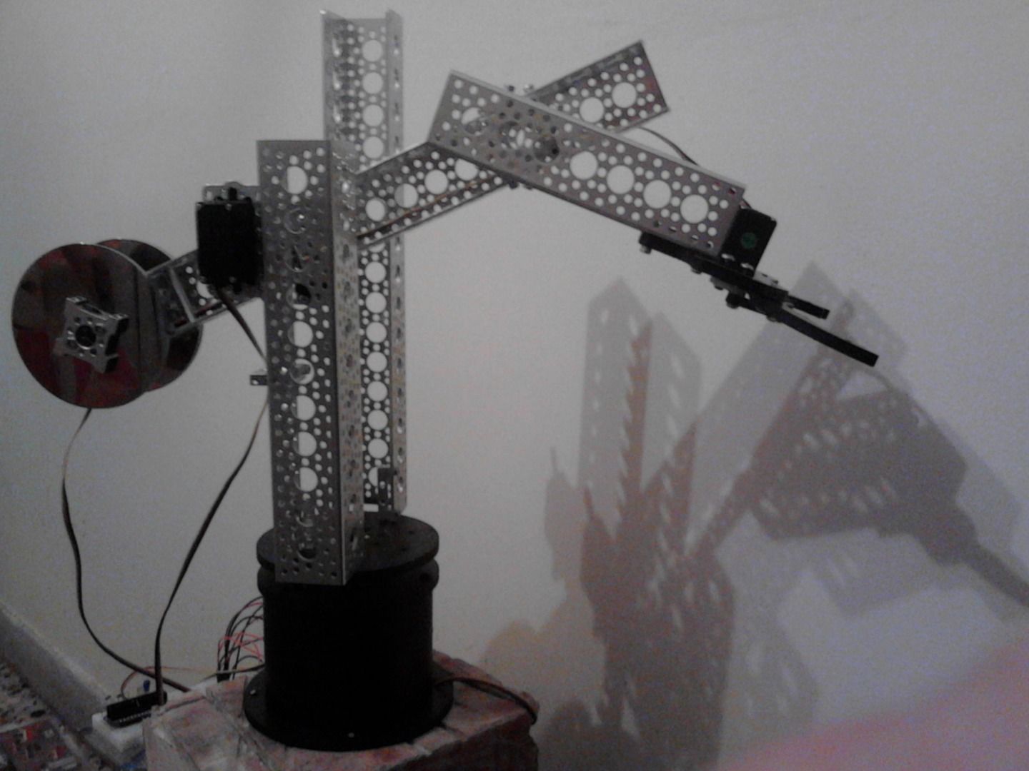 Actobotics Custom Robotic Arm 12 Steps (with Pictures) Instructables