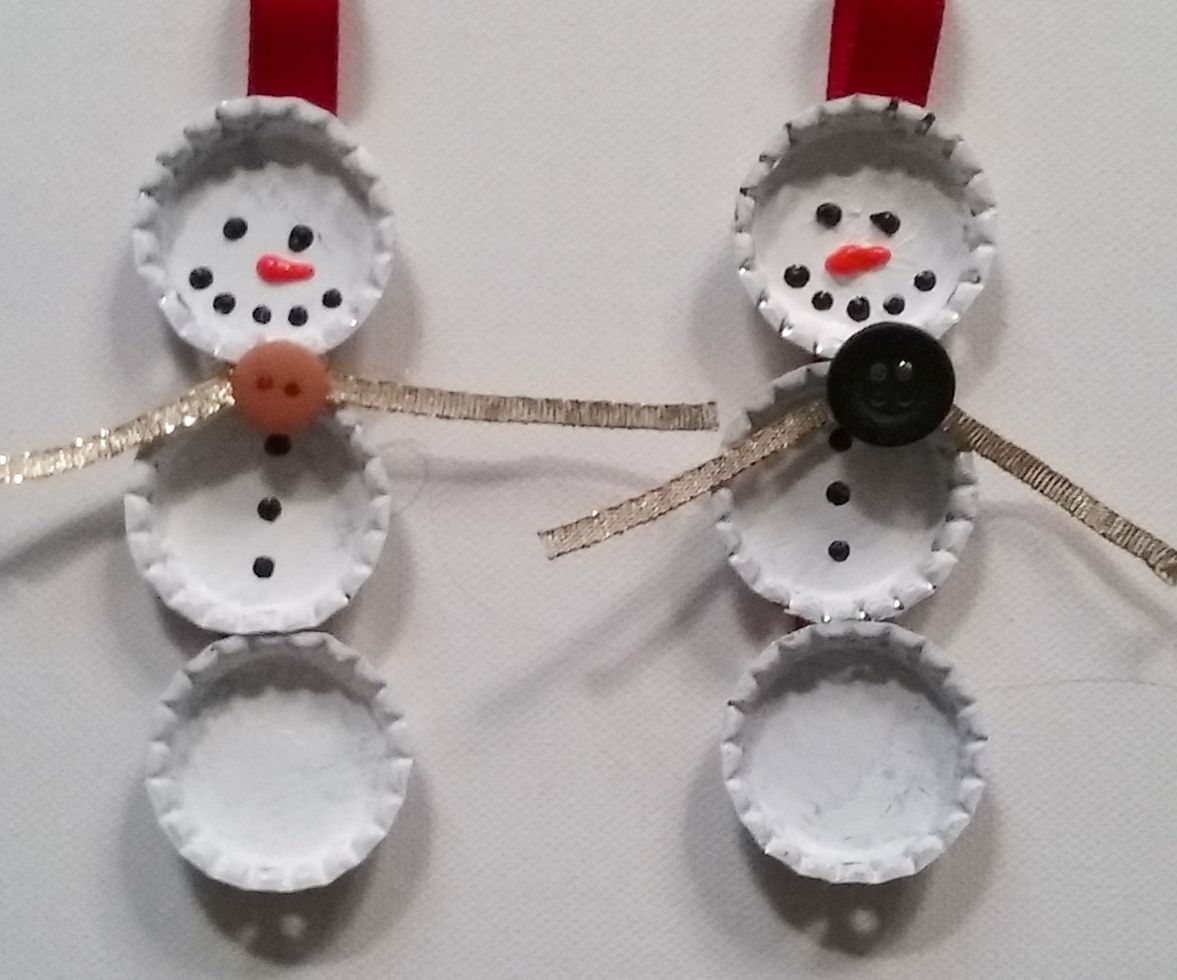 Bottle Cap Snowmen Ornaments