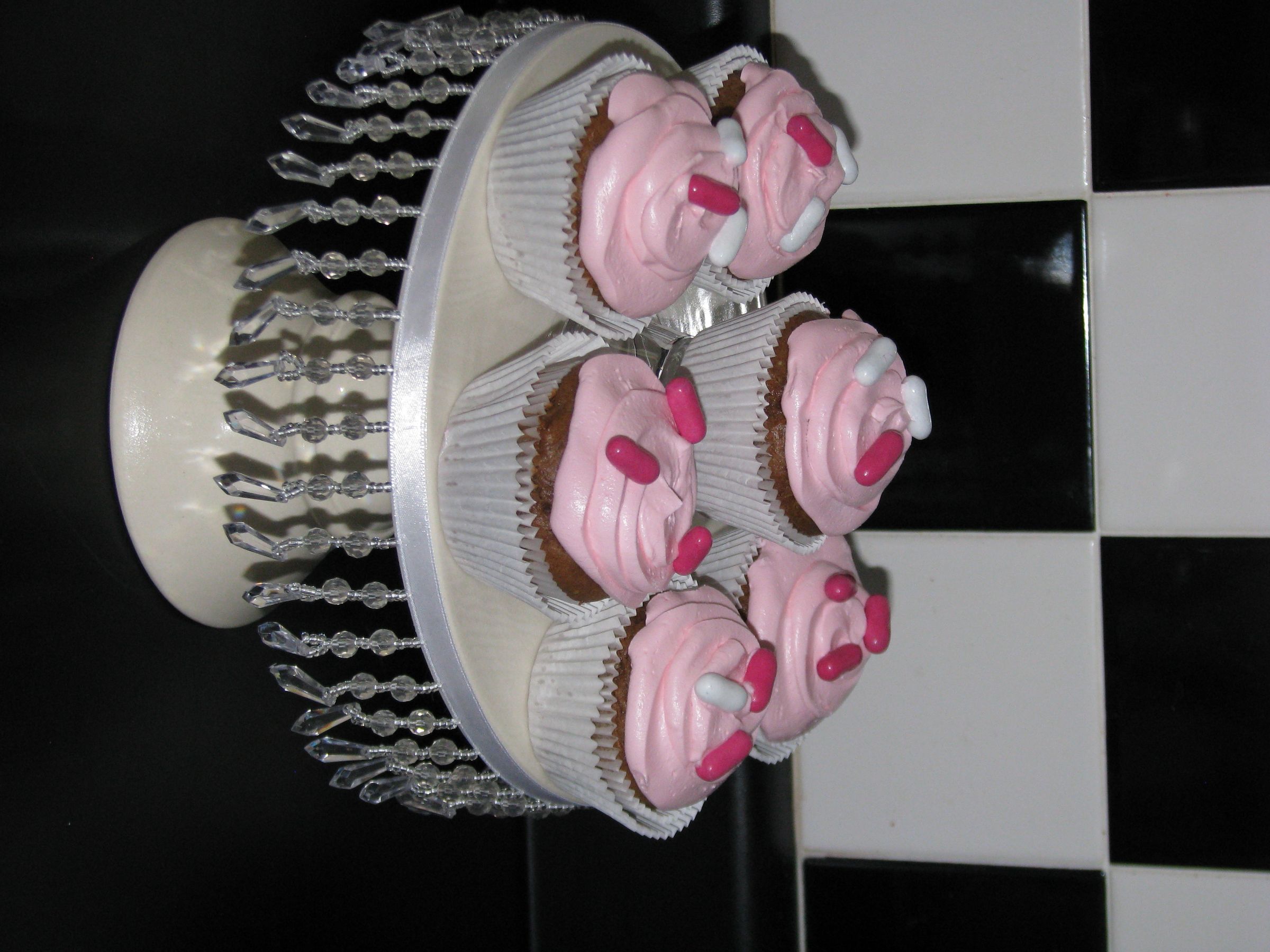BLACK LICORICE CUPCAKES W/BUTTERCREAM FROSTING