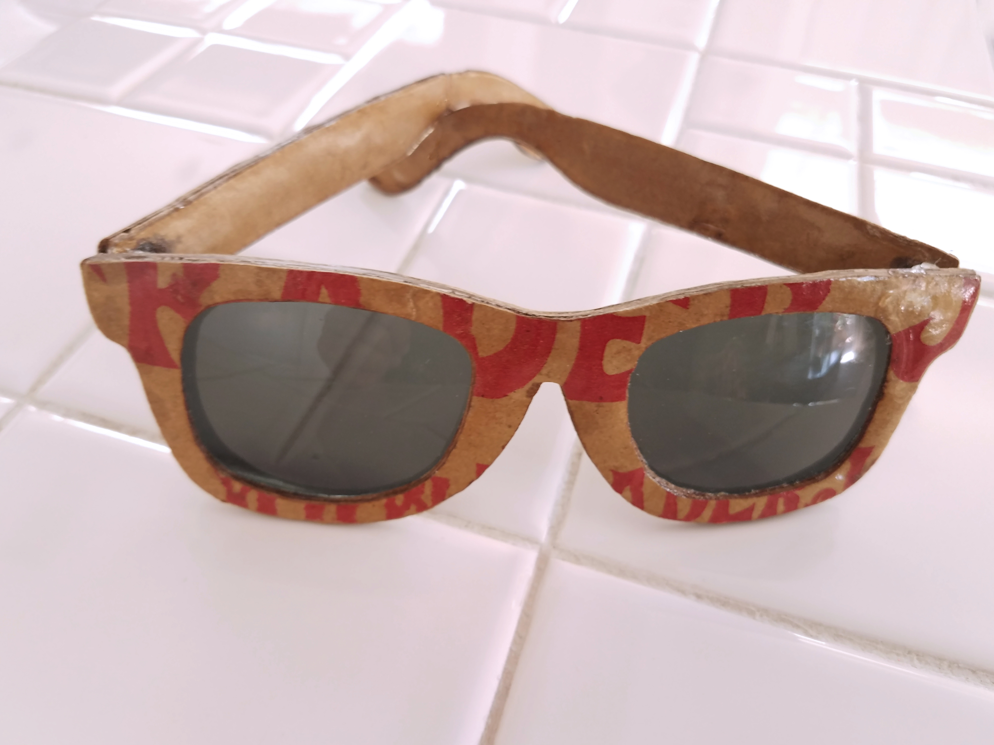 Grocery Bag Sunglasses 8 Steps (with Pictures) Instructables