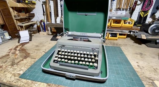 Royal Quiet De Luxe Typewriter Restoration