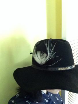 How To: 70s Style Floppy Felt Hat From an Old Western Hat  display picture 2