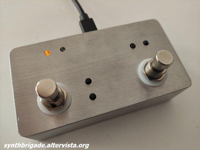 DIY Programmable Hotkey Stompbox