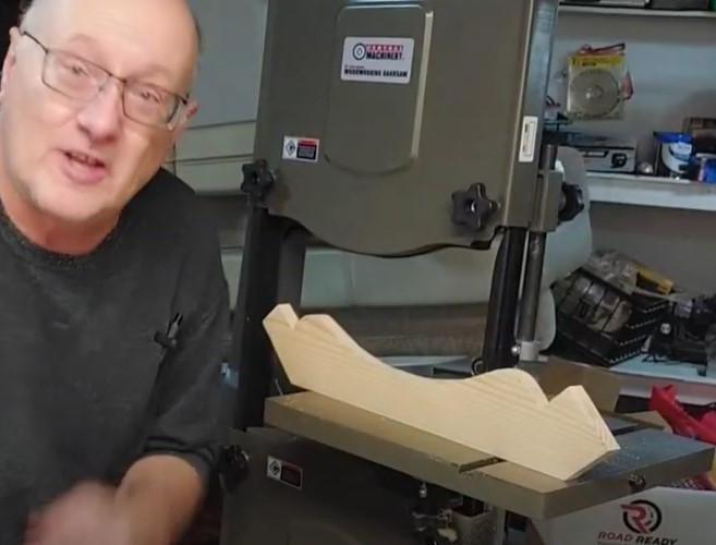 Bandsaw Assembly What Does It Take to Assemble a 14 Band Saw Saving Over 180 Bucks Open Box Making Corbels and Other Wood Working
