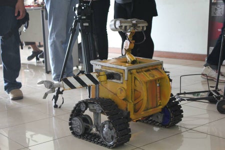 The Real Size LowCost Robot  Wall.e Made From Water Pipe and Scraps