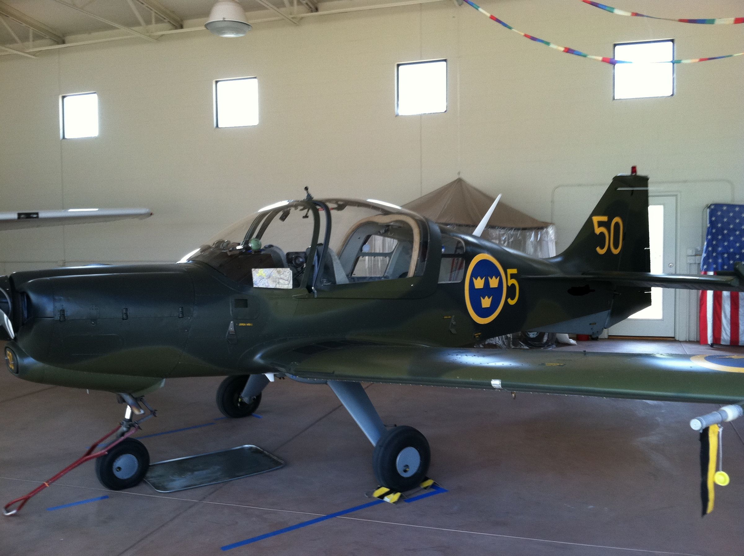 Replace the Tyres on Your Plane