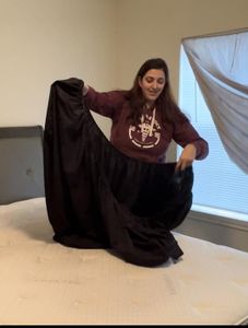How to Properly Fold a Fitted Sheet