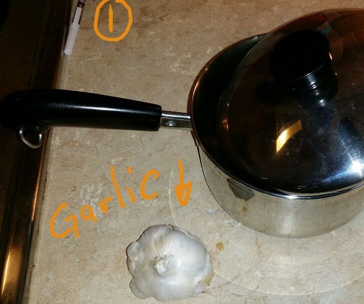 HOW TO PEEL GARLIC QUICKLY!!