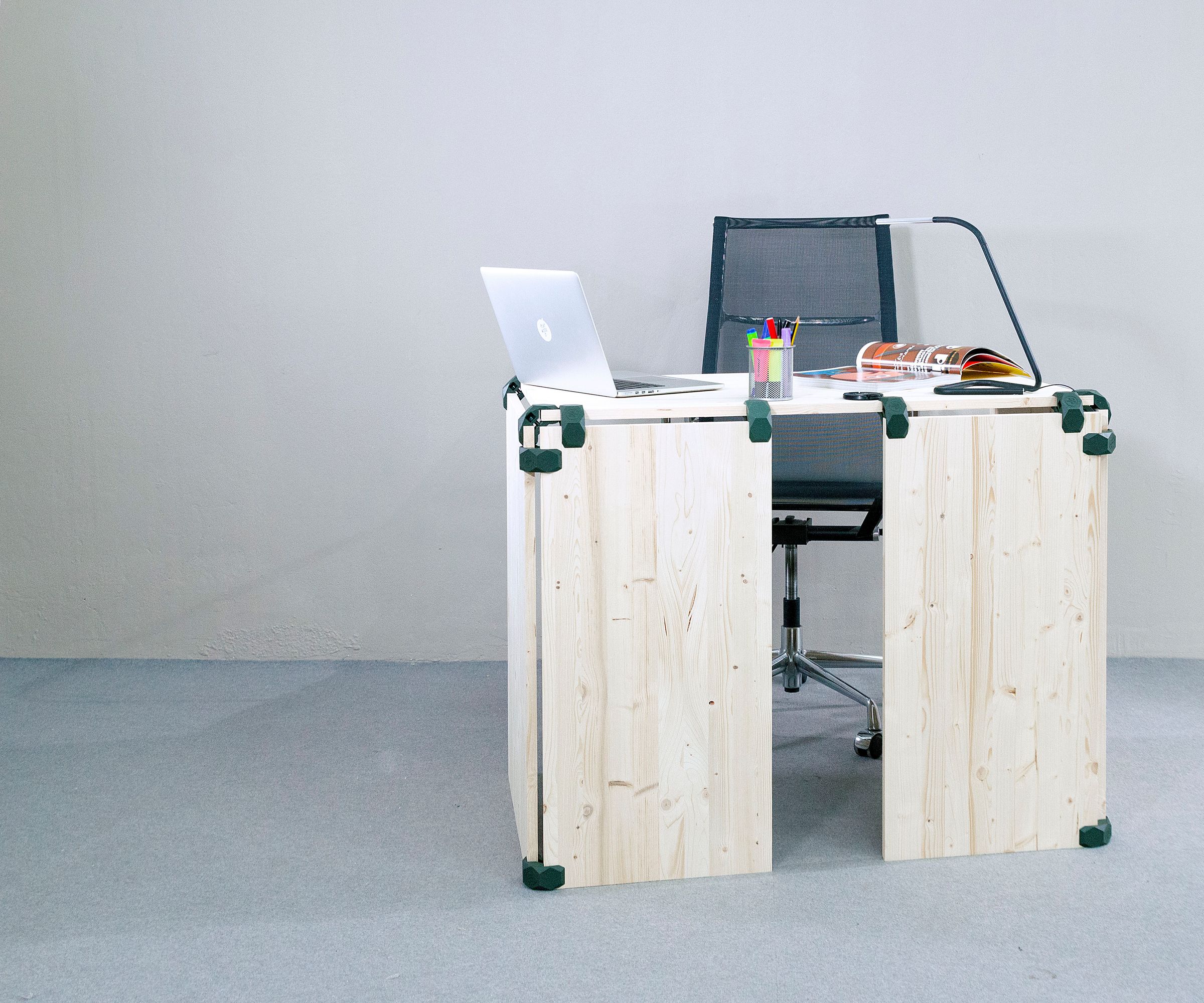 DIY Desk - Home Office