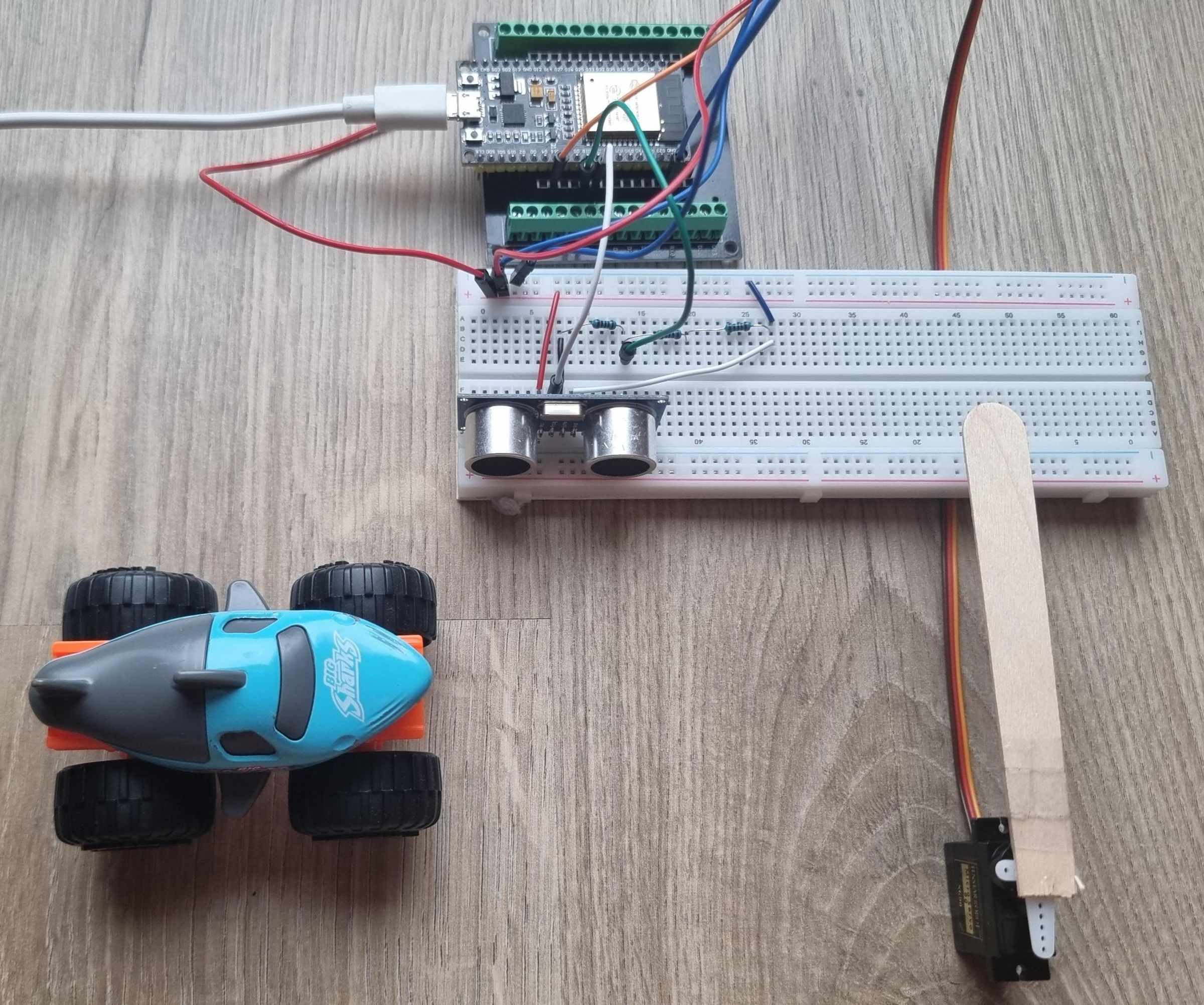 Automatic Barrier Gate With ESP32 and HC-SR04 (Arduino IDE)