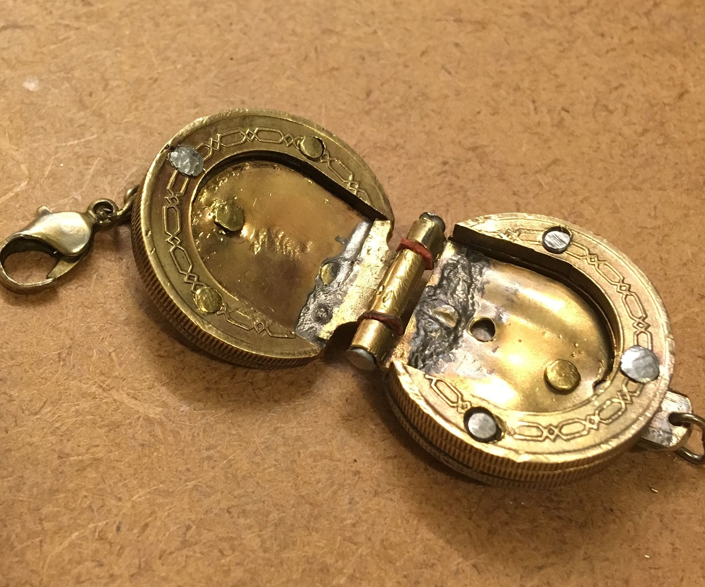 Make a Coin Locket Pendant!