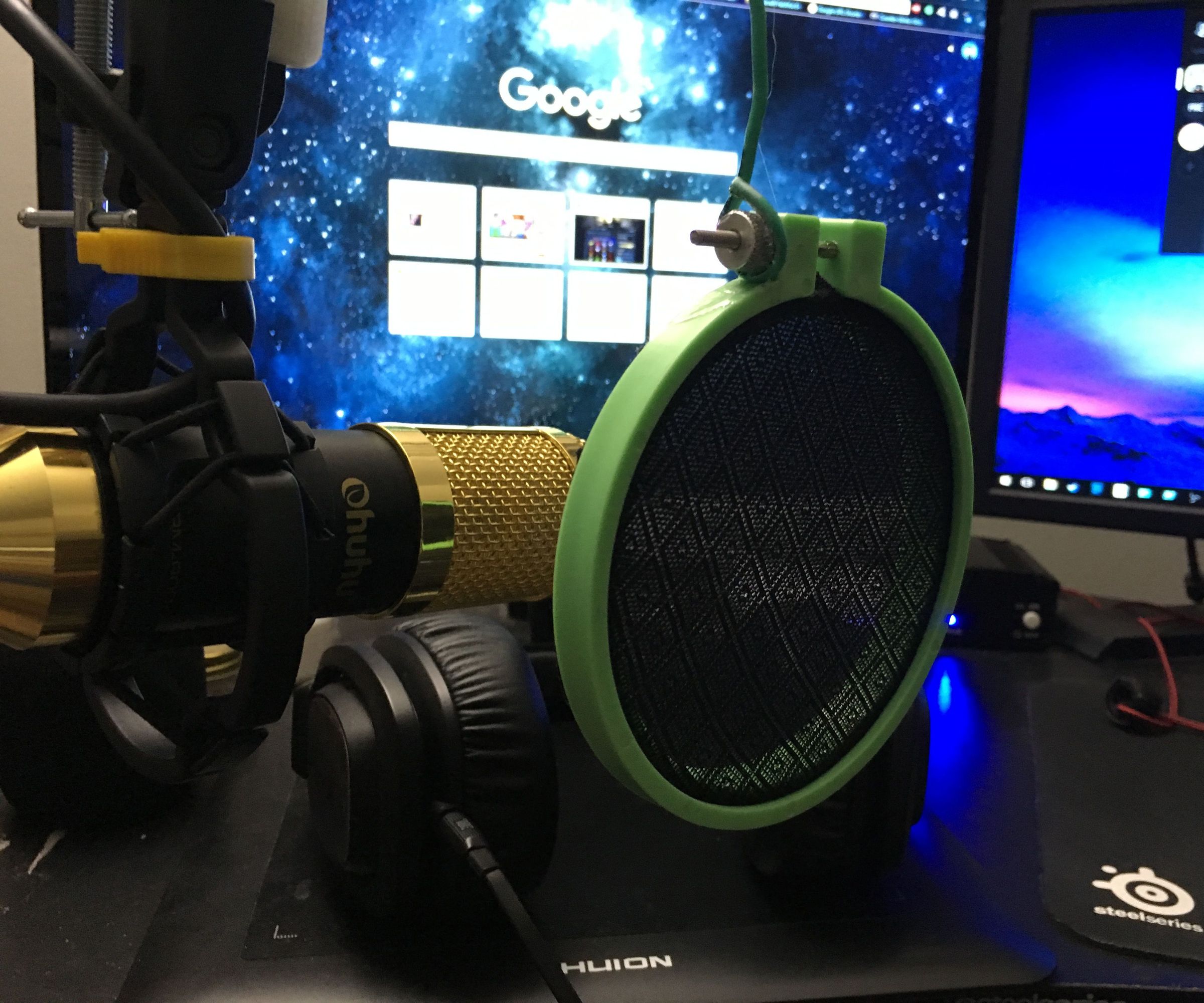 How to Make a Cheap and Easily Repairable Pop Filter