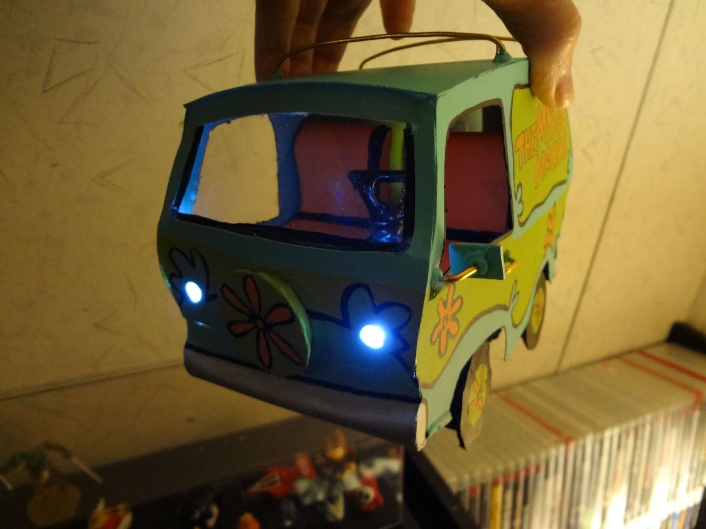 Scooby Doo Cardboard Electric Mystery Machine 5 Steps Instructables