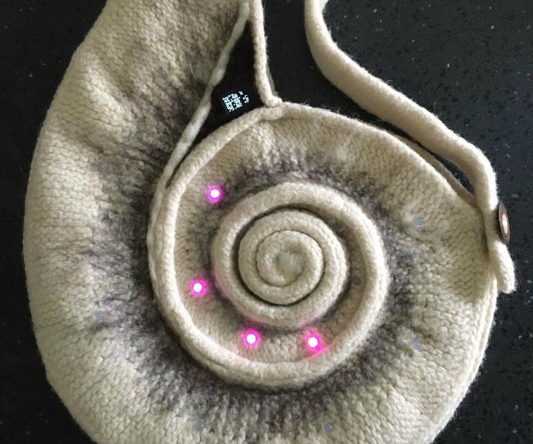 Temperature Sensing Nautilus Bag